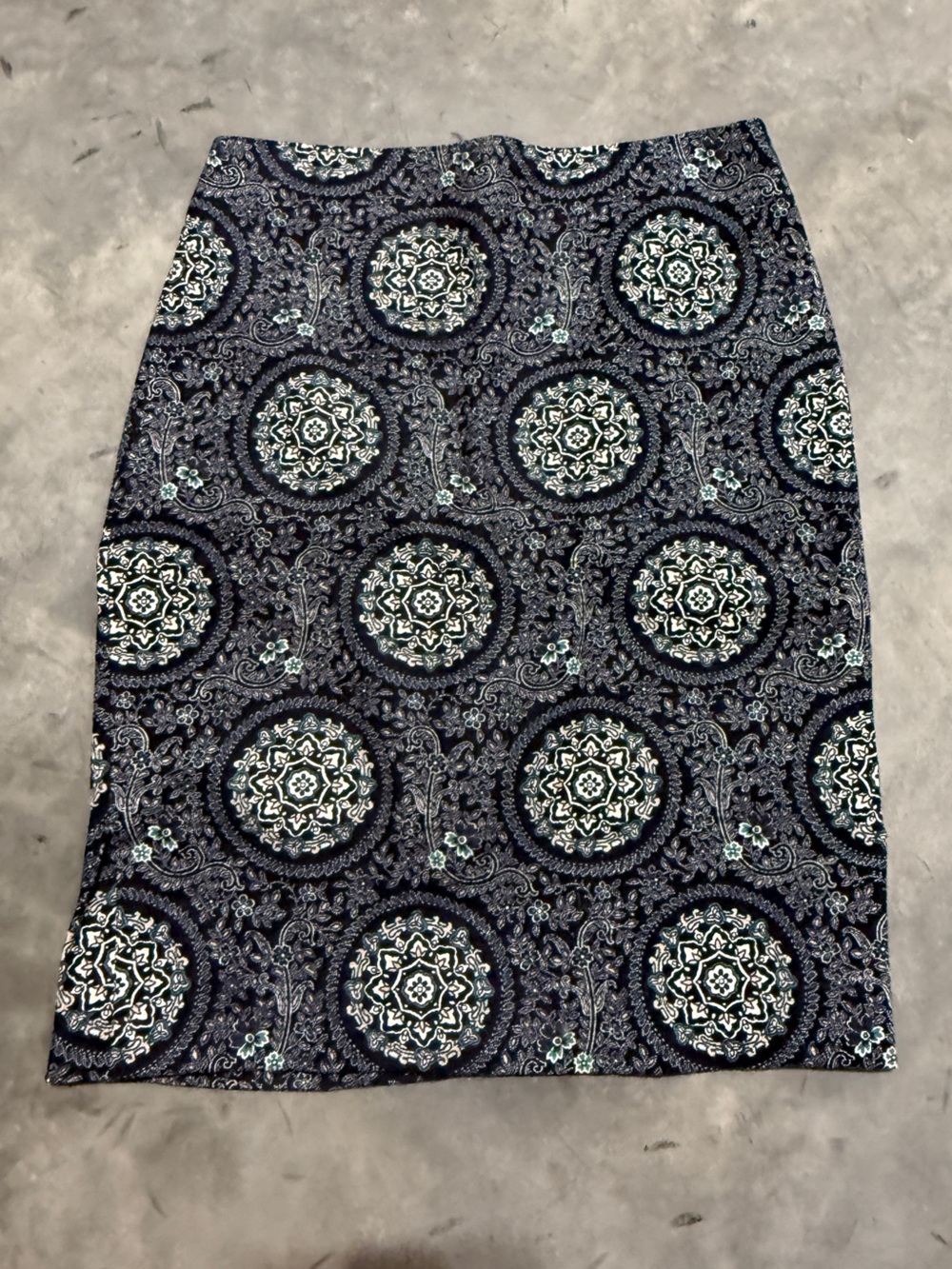 LOFT Navy and Cream Patterned Pencil Skirt